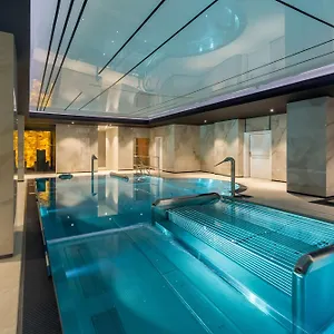 Radisson & Suites, Gdansk, Wyspa Spichrzow 4* גדנסק